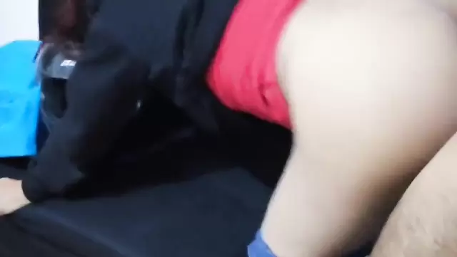 Чилийская девушка дала раком соседу